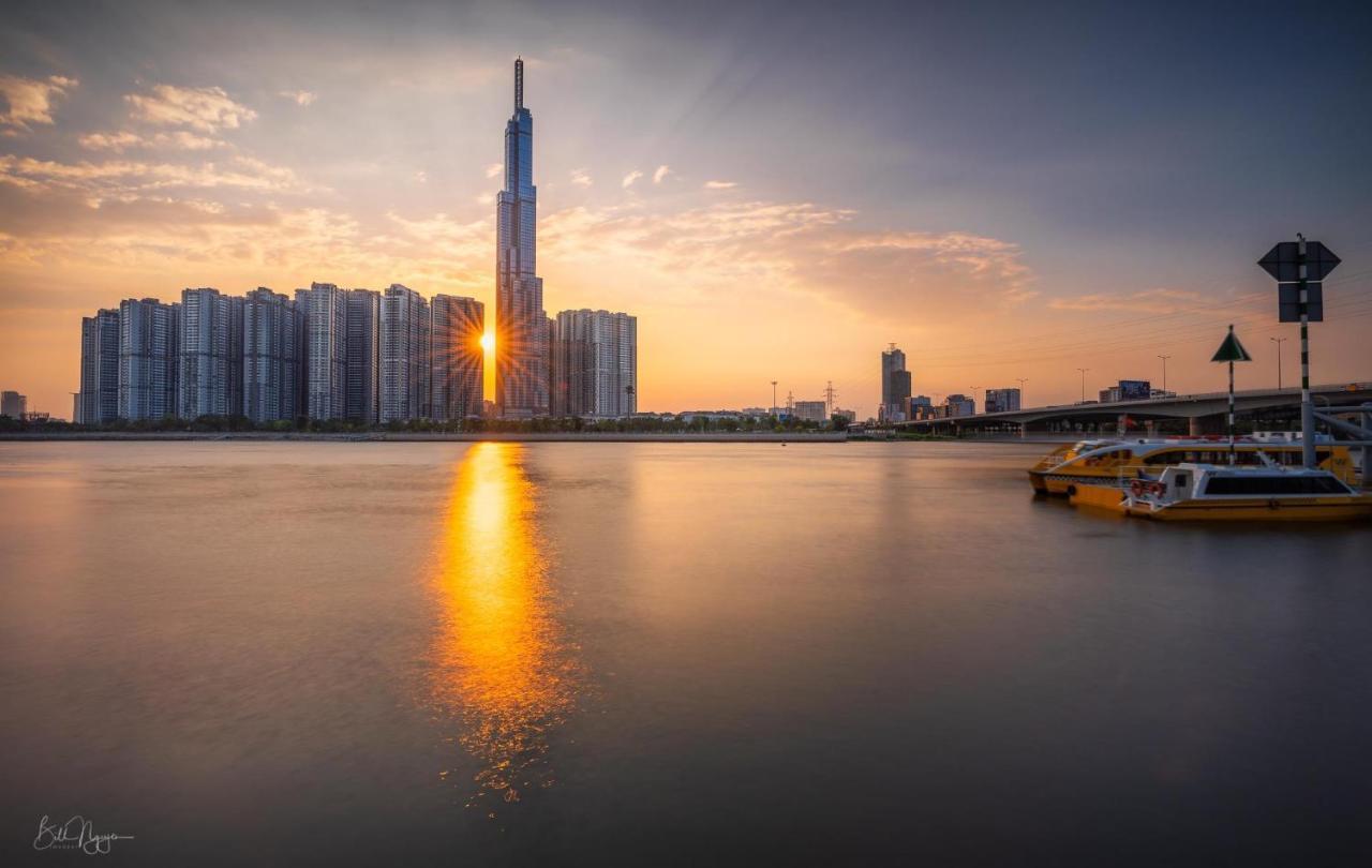 Homes By Christine - Vinhomes Central Park Хошимин Экстерьер фото