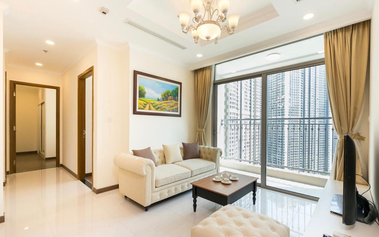 Homes By Christine - Vinhomes Central Park Хошимин Экстерьер фото