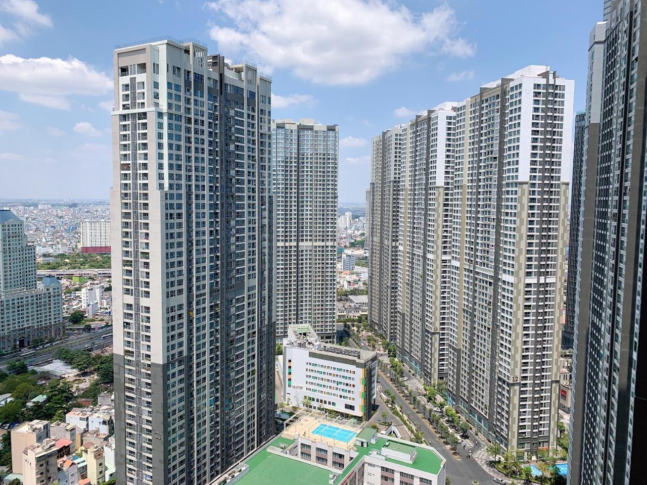 Homes By Christine - Vinhomes Central Park Хошимин Экстерьер фото