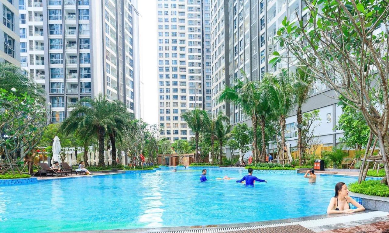 Homes By Christine - Vinhomes Central Park Хошимин Экстерьер фото